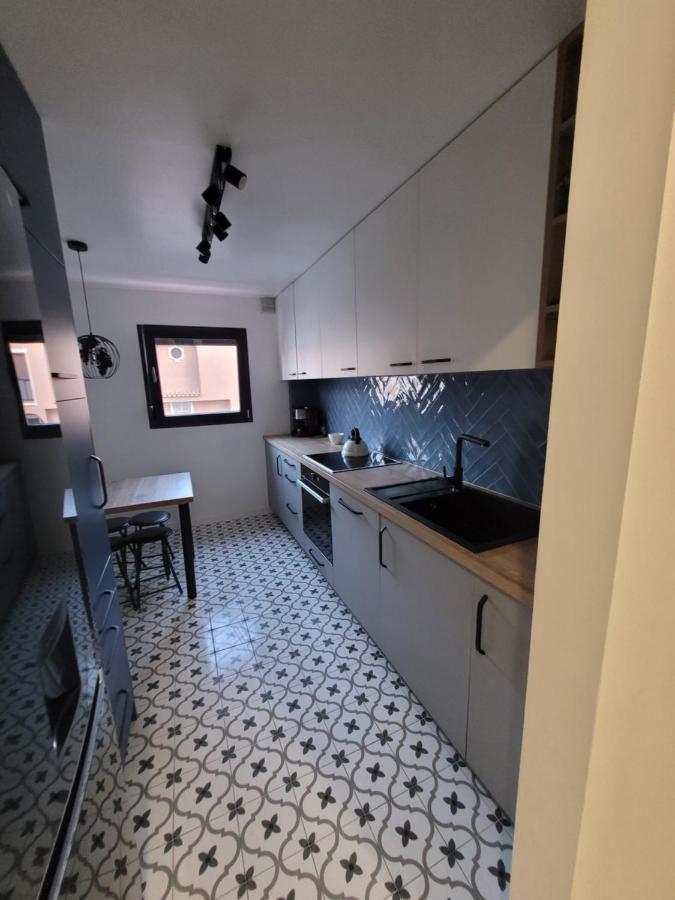 Apartamentos Sabinillas San Luis de Sabinillas Dış mekan fotoğraf