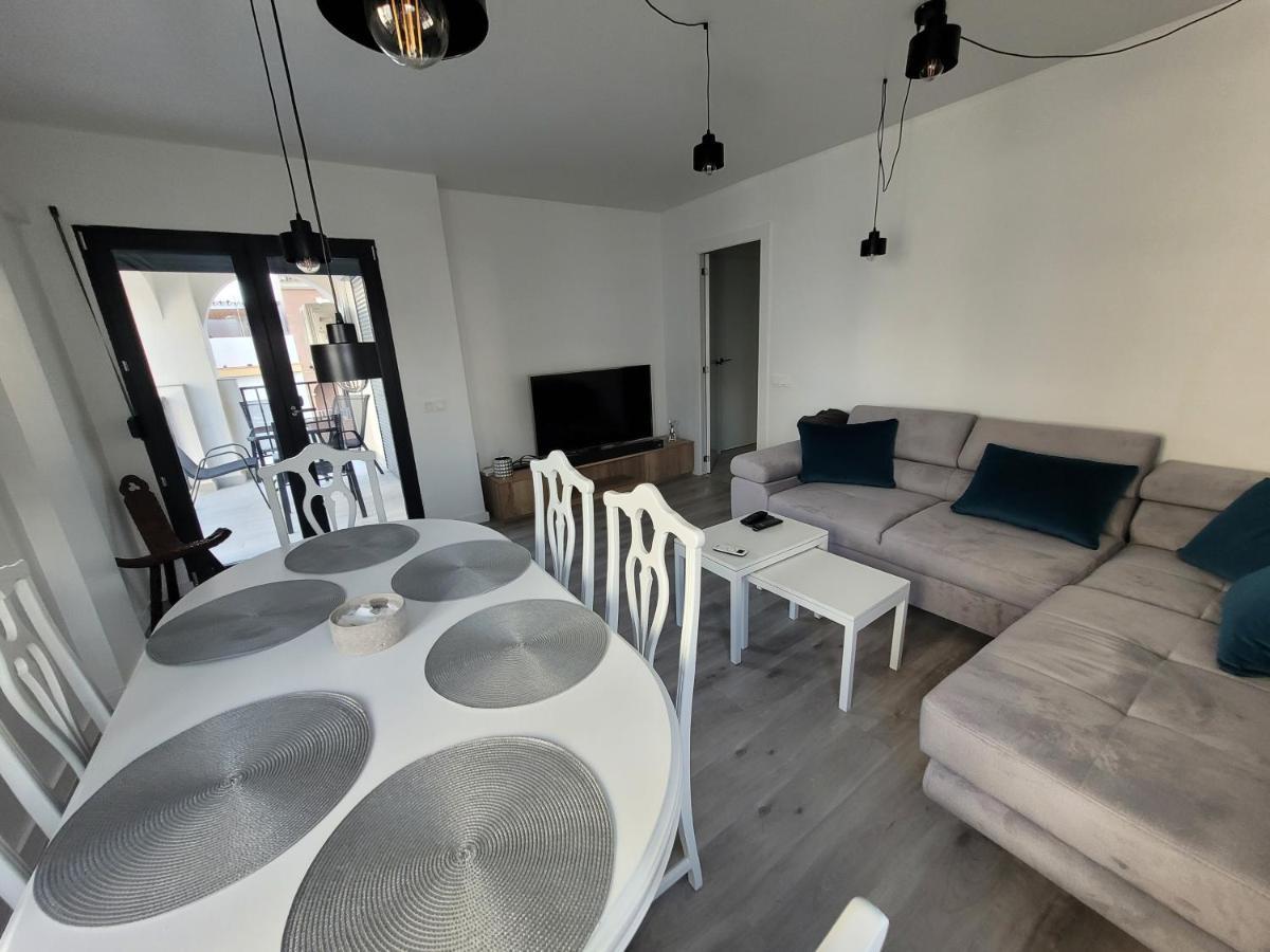 Apartamentos Sabinillas San Luis de Sabinillas Dış mekan fotoğraf