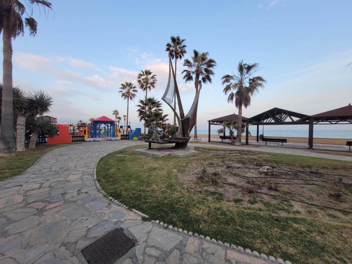 Apartamentos Sabinillas San Luis de Sabinillas Dış mekan fotoğraf